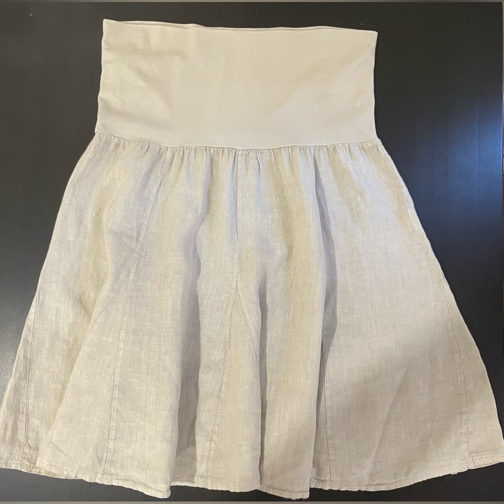 AM Basic Collection 100% Italian Linen Skirt *Like New*. Size L